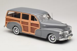 Chevrolet Fleetmaster Woody Grey Maisto 1:18 31854 Diecast — photo 6 of 8