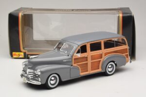 Chevrolet Fleetmaster Woody Grey Maisto 1:18 31854 Diecast — photo 8 of 8
