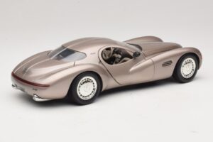 Chrysler Atlantic Beige Guiloy 1:18 68570 Diecast — photo 3 of 8