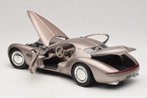 Chrysler Atlantic Beige Guiloy 1:18 68570 Diecast — photo 5 of 8