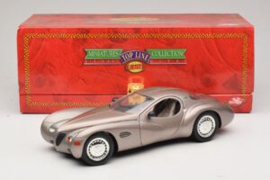 Chrysler Atlantic Beige Guiloy 1:18 68570 Diecast — photo 8 of 8