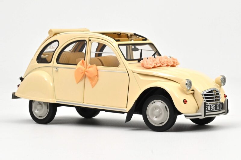 Citroen 2CV Wedding Gift Beige Norev 1:18 Citroen 2CV Wedding Gift Beige Norev 1:18 181475 Diecast