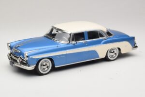 DeSoto Fireflite Sedan Blue Metallic & Cream KK-Scale 1:18 KKDC181544 Diecast