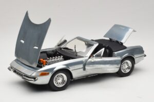 Ferrari 365 GTS Chrome Silver Hot Wheels 1:18 25738 Diecast — photo 2 of 8