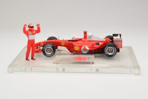 Ferrari F2004 #1 M. Schumacher F1 World Champion 2004 With Driving Suit Hot Wheels 1:18 B66221 Diecast — photo 3 of 6