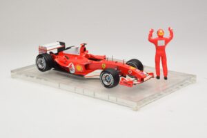 Ferrari F2004 #1 M. Schumacher F1 World Champion 2004 With Driving Suit Hot Wheels 1:18 B66221 Diecast — photo 4 of 6