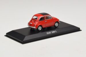 Fiat 500 L Red Maxichamps 1:43 940121600 Diecast — photo 2 of 5
