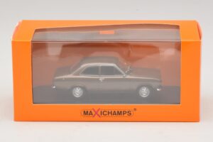 Ford Escort Mk1 Brown Metallic Maxichamps 1:43 940081000 Diecast — photo 5 of 5
