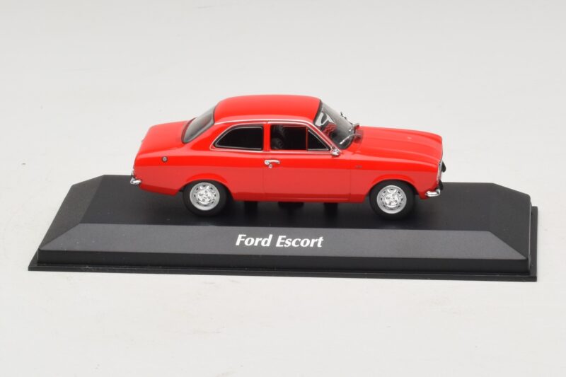 Ford Escort Mk1 Red Maxichamps 1:43 940081001 Diecast