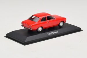 Ford Escort Mk1 Red Maxichamps 1:43 940081001 Diecast — photo 2 of 5