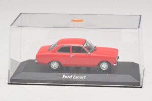 Ford Escort Mk1 Red Maxichamps 1:43 940081001 Diecast — photo 4 of 5