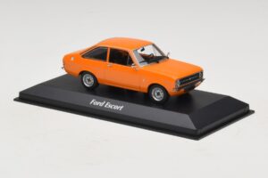 Ford Escort Mk2 Orange Maxichamps 1:43 940084101 Diecast — photo 3 of 5