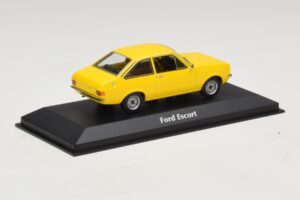 Ford Escort Mk2 Yellow Maxichamps 1:43 940084100 Diecast — photo 2 of 5