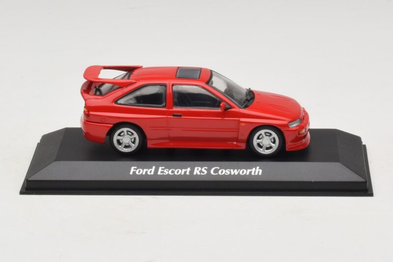 Ford Escort RS Cosworth Red Maxichamps 1:43 940082100 Diecast