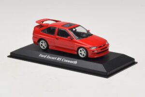 Ford Escort RS Cosworth Red Maxichamps 1:43 940082100 Diecast — photo 3 of 5