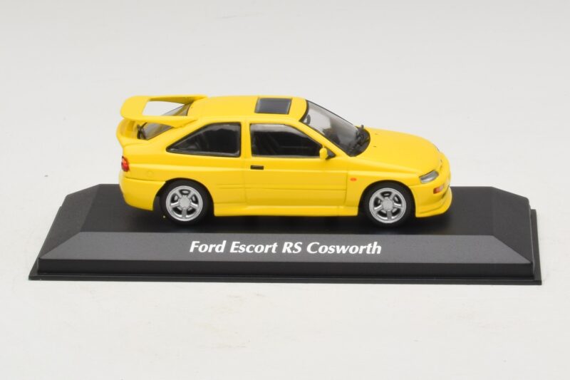 Ford Escort RS Cosworth Yellow Maxichamps 1:43 940082101 Diecast