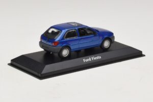Ford Fiesta Mk4 Blue Metallic Maxichamps 1:43 940085061 Diecast — photo 2 of 5