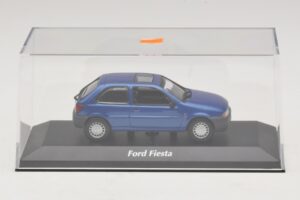 Ford Fiesta Mk4 Blue Metallic Maxichamps 1:43 940085061 Diecast — photo 4 of 5