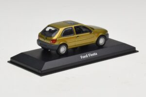 Ford Fiesta Mk4 Gold Maxichamps 1:43 940085060 Diecast — photo 2 of 5