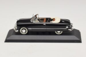 Ford FL Cabriolet Black Minichamps 1:43 400082231 Diecast