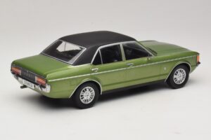 Ford Granada Mk1 Metallic Green & Black MCG 1:18 MCG18569 Diecast — photo 2 of 6