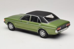 Ford Granada Mk1 Metallic Green & Black MCG 1:18 MCG18569 Diecast — photo 5 of 6