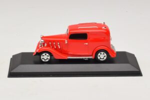 Ford Hot Rod Red Minichamps 1:43 400142264 Diecast