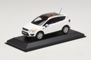 Ford Kuga Mk1 White Dealer Edition Minichamps 1:43 KUGA002 Diecast — photo 2 of 5