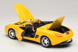 Ford Mustang Mach III Cabrio Yellow Maisto 1:18 32815 Diecast — photo 5 of 8