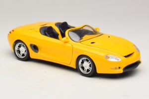 Ford Mustang Mach III Cabrio Yellow Maisto 1:18 32815 Diecast — photo 6 of 8