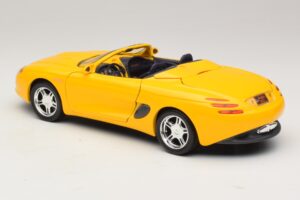 Ford Mustang Mach III Cabrio Yellow Maisto 1:18 32815 Diecast — photo 7 of 8