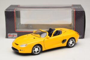 Ford Mustang Mach III Cabrio Yellow Maisto 1:18 32815 Diecast — photo 8 of 8