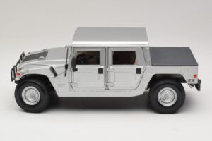 Hummer H1 Hard Top Silver Maisto 1:18 36857 Diecast — photo 4 of 8