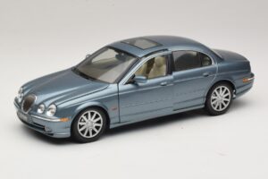 Jaguar S-Type X200 Blue Maisto 1:18 31865 Diecast