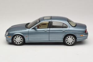 Jaguar S-Type X200 Blue Maisto 1:18 31865 Diecast — photo 4 of 8