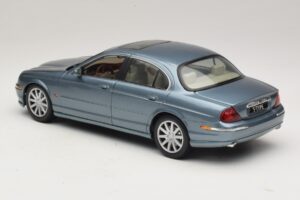 Jaguar S-Type X200 Blue Maisto 1:18 31865 Diecast — photo 7 of 8