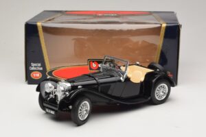 Jaguar SS100 Roadster Black Bburago 1:18 3006-M3 Diecast — photo 6 of 6