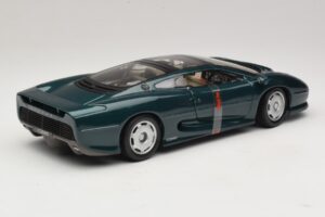 Jaguar XJ220 Green Metallic Maisto 1:18 31807 Diecast — photo 3 of 8