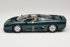 Jaguar XJ220 Green Metallic Maisto 1:18 31807 Diecast — photo 4 of 8