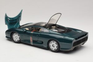 Jaguar XJ220 Green Metallic Maisto 1:18 31807 Diecast — photo 5 of 8