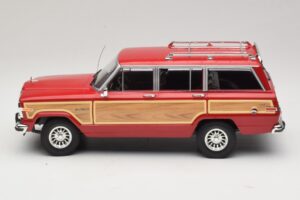 Jeep Grand Wagoneer Red KK-Scale 1:18 KKDC181112 Diecast — photo 3 of 6