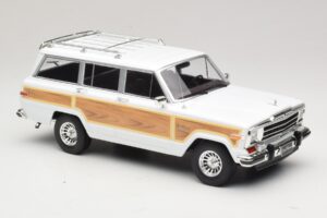 Jeep Grand Wagoneer White KK-Scale 1:18 KKDC181111 Diecast — photo 4 of 6