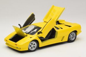 Lamborghini Diablo Yellow Maisto 1:18 32803 Diecast — photo 2 of 8