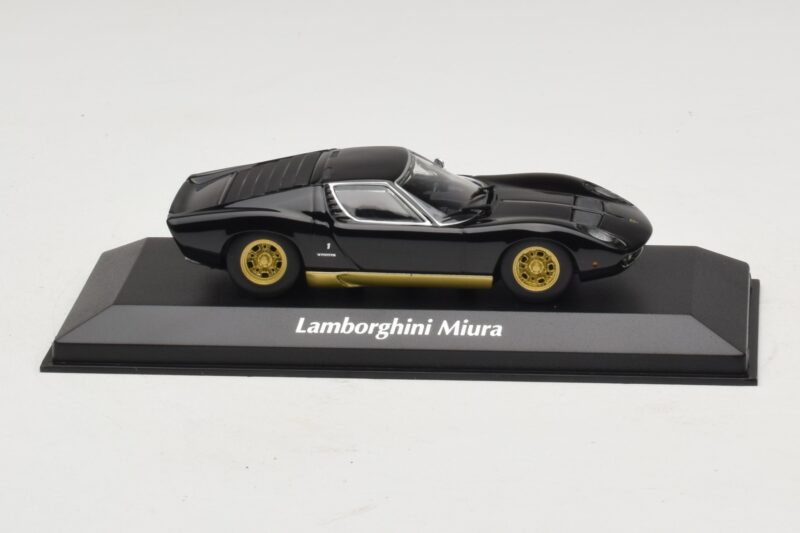 Lamborghini Miura P400 Black Maxichamps 1:43 940103000 Diecast
