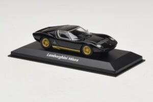 Lamborghini Miura P400 Black Maxichamps 1:43 940103000 Diecast — photo 3 of 5
