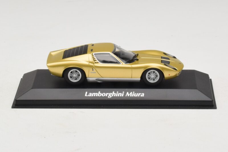 Lamborghini Miura P400 Gold Maxichamps 1:43 940103002 Diecast