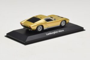 Lamborghini Miura P400 Gold Maxichamps 1:43 940103002 Diecast — photo 2 of 5