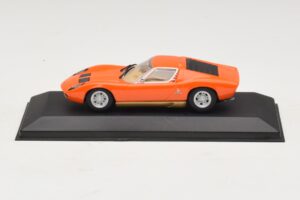 Lamborghini Miura P400 Orange Minichamps 1:43 430103002 Diecast