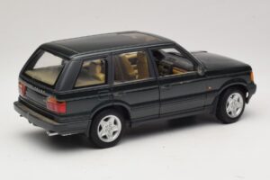 Land Rover Range Rover P38A 4.6 HSE Green Metallic AUTOart 1:18 70010 Diecast — photo 3 of 8