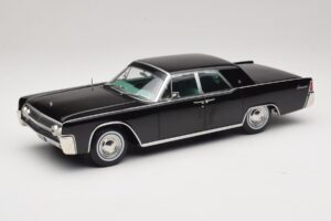 Lincoln Continental Black KK-Scale 1:18 KKDC181483 Diecast